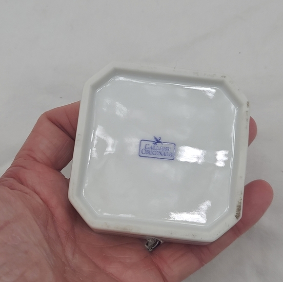 Porcelain Gallery Originals botanical floral trinket box - Picture 8 of 8